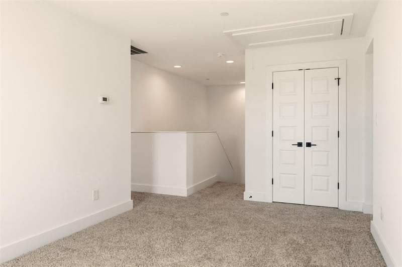 8902 Lowell Street, Rowlett TX 75089 - Photo 11