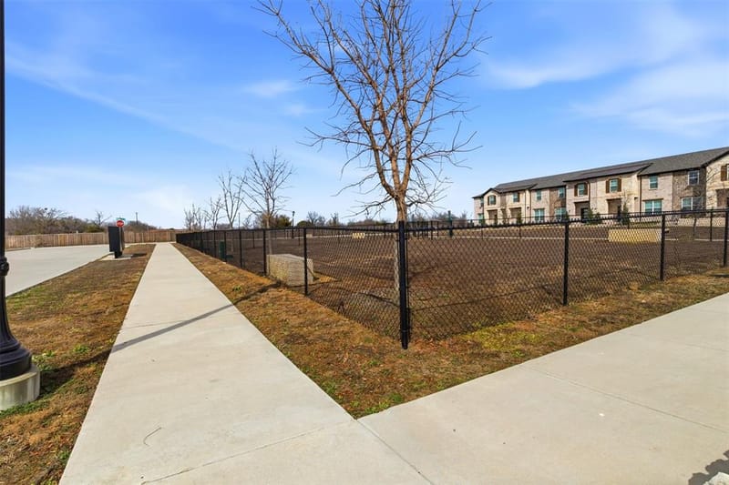 8902 Lowell Street, Rowlett TX 75089 - Photo 31
