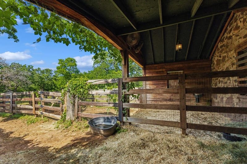525 E Hickory Hill Road, Argyle TX 76226 - Photo 31