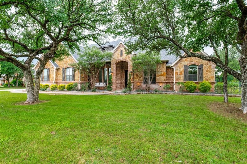 10009 Allen Mill Court, Fort Worth TX 76135 - Photo 31