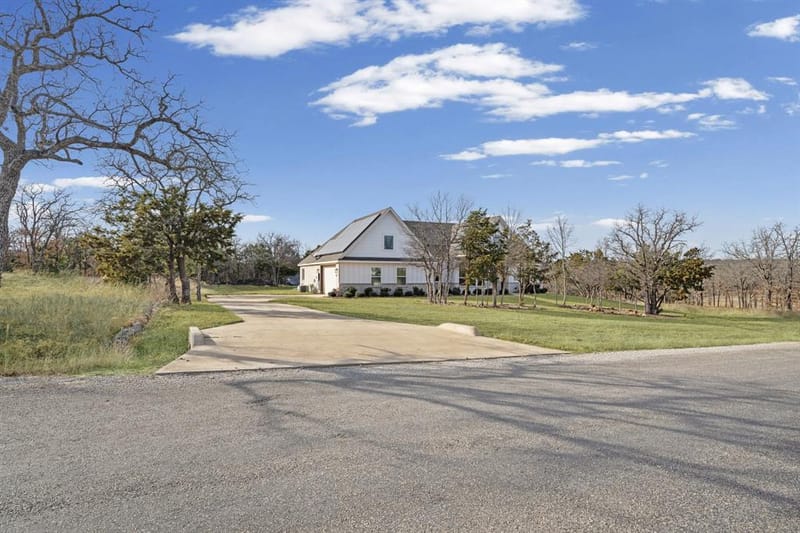 1045 Churchill Lane, Millsap TX 76066 - Photo 7