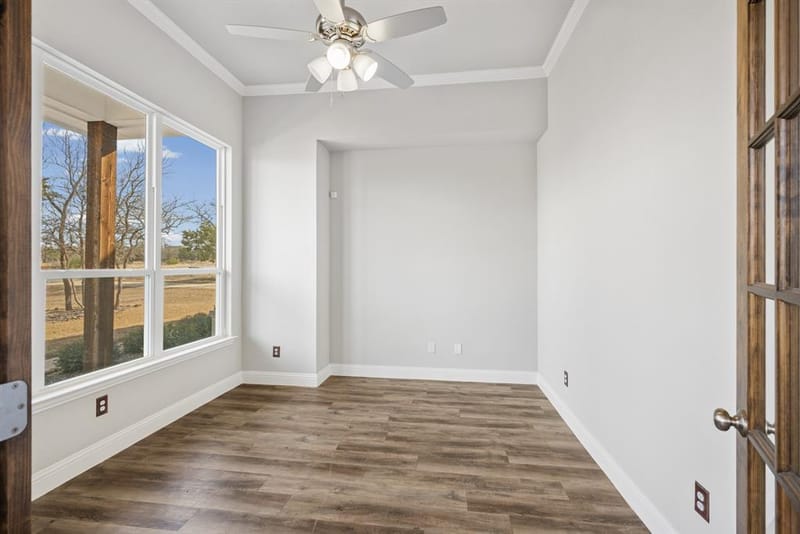 1045 Churchill Lane, Millsap TX 76066 - Photo 11