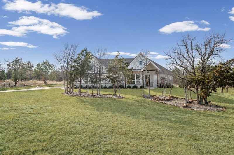 1045 Churchill Lane, Millsap TX 76066 - Photo 8