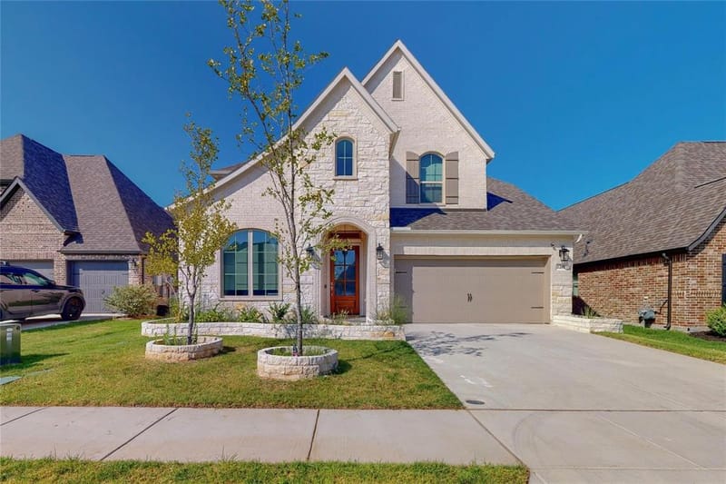 1205 Rushcroft Way, Forney TX 75126