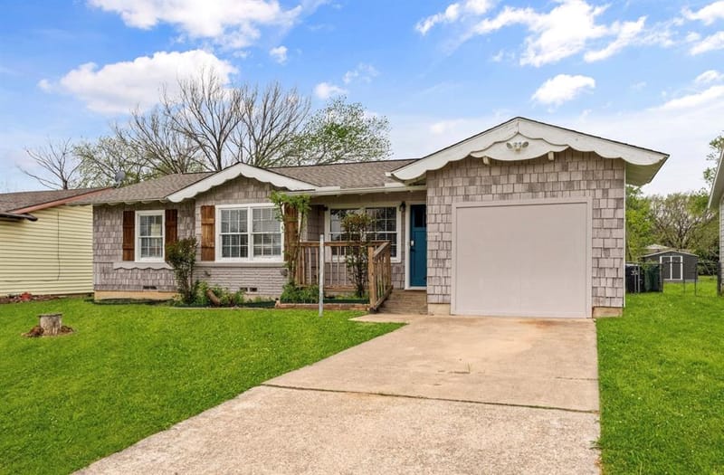 1110 Park Street, Arlington TX 76011 - Photo 3