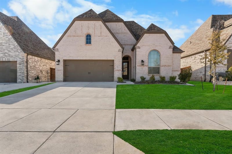 1669 Stowers Trail, Fort Worth TX 76052 - Photo 2