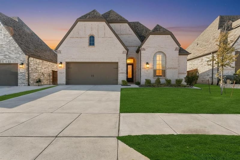 1669 Stowers Trail, Fort Worth TX 76052