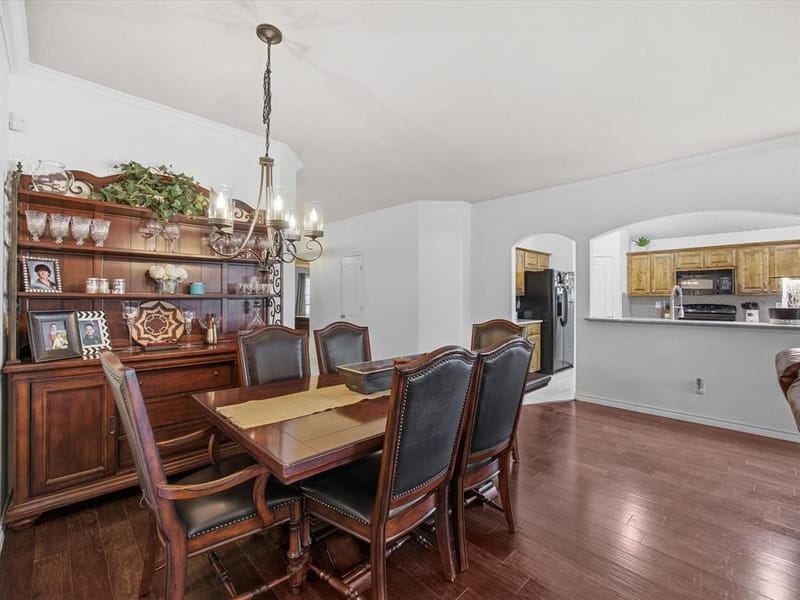 211 Carriage Drive, Willow Park TX 76087 - Photo 5