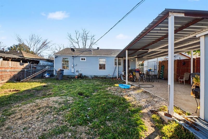 1615 Barlow Avenue, Dallas TX 75224 - Photo 13