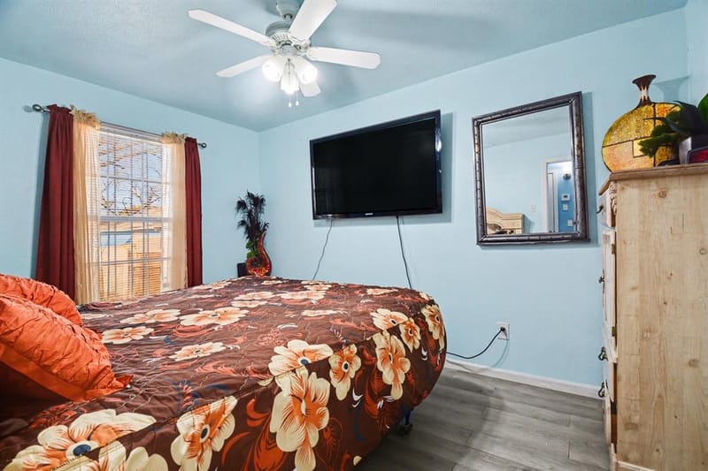 1615 Barlow Avenue, Dallas TX 75224 - Photo 11