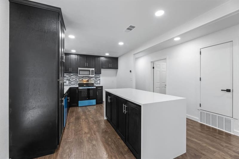 2506 Holt Road, Arlington TX 76006 - Photo 9