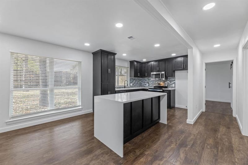 2506 Holt Road, Arlington TX 76006 - Photo 8