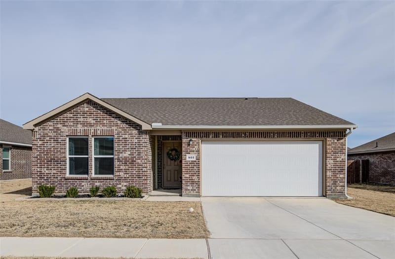 905 Avagail Avenue, Springtown TX 76082