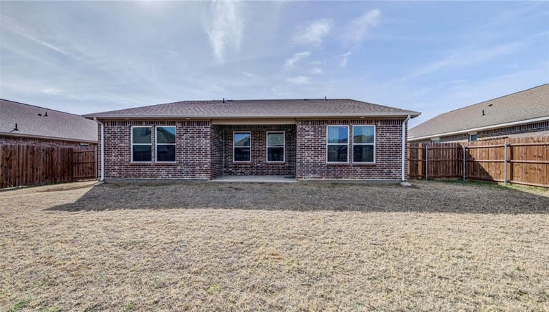 905 Avagail Avenue, Springtown TX 76082 - Photo 24