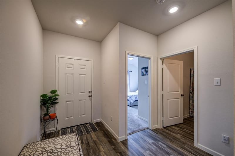905 Avagail Avenue, Springtown TX 76082 - Photo 4