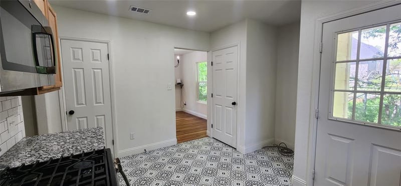 903 SW 5th Avenue SW, Mineral Wells TX 76067 - Photo 10