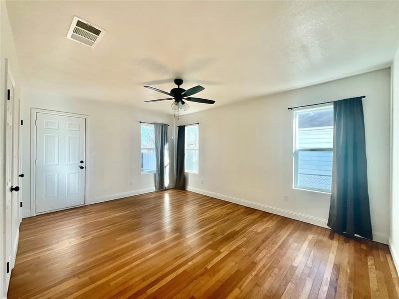 903 SW 5th Avenue SW, Mineral Wells TX 76067 - Photo 14