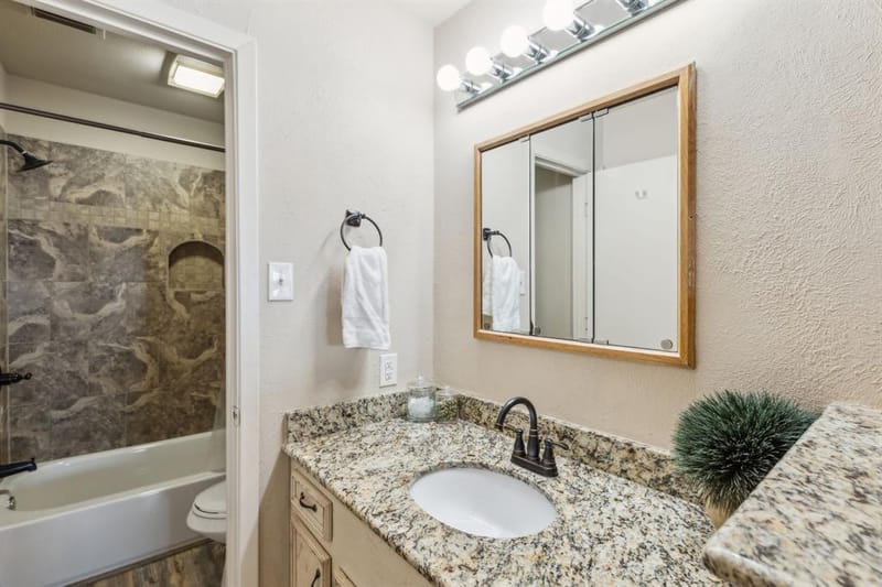 142 Peninsula Point Terrace, Mabank TX 75156 - Photo 16