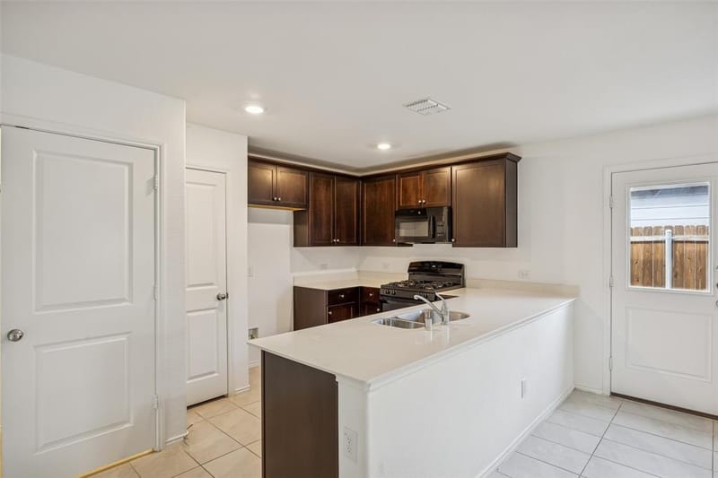 7609 Bluebell Lane, McKinney TX 75071 - Photo 4