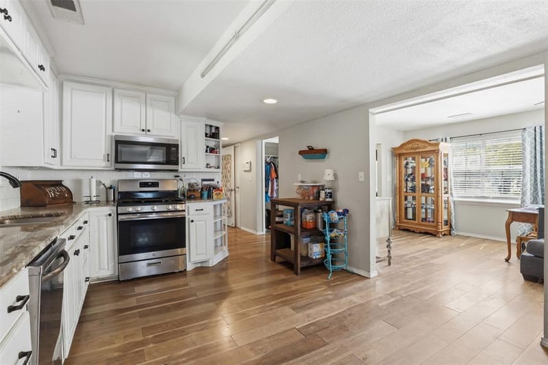 500 W Rucker Street, Granbury TX 76048 - Photo 12
