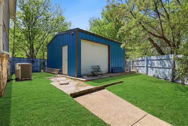 500 W Rucker Street, Granbury TX 76048 - Photo 15