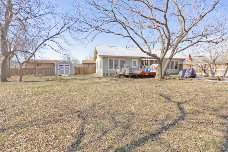 701 N Mason Street, Bowie TX 76230 - Photo 30
