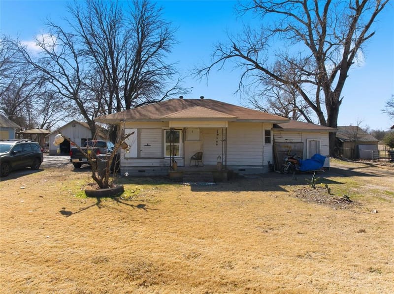 2801 Old Marlin Road, Waco TX 76705 - Photo 2