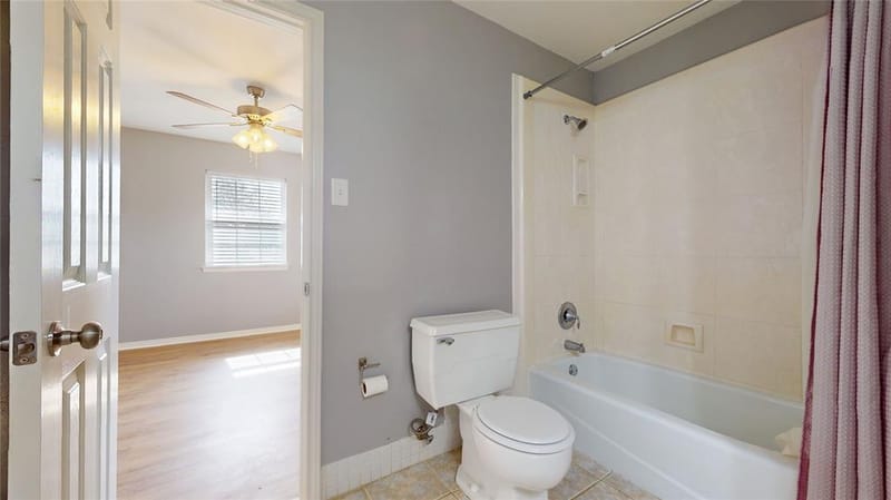 6920 Westover Drive, Granbury TX 76049 - Photo 23