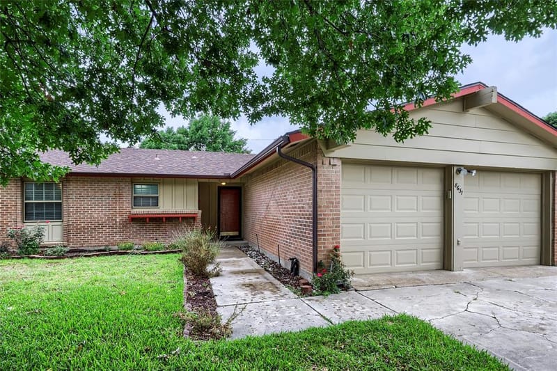 8631 Charing Cross Lane, Dallas TX 75238 - Photo 3