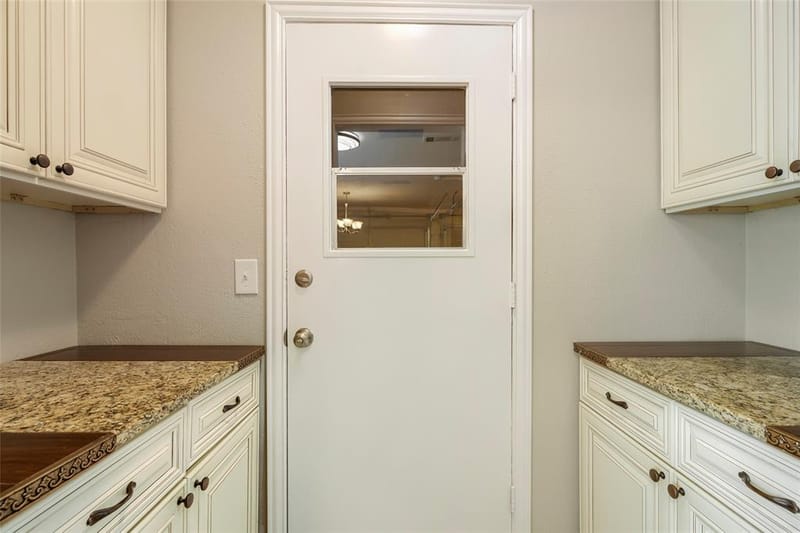 8631 Charing Cross Lane, Dallas TX 75238 - Photo 15