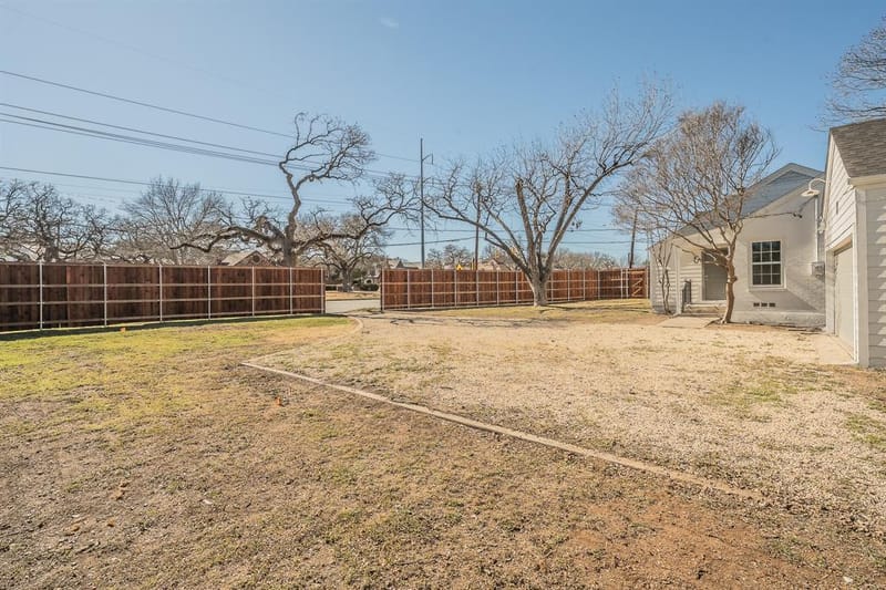 100 Crestwood Drive, Fort Worth TX 76107 - Photo 36