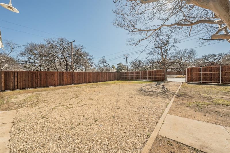 100 Crestwood Drive, Fort Worth TX 76107 - Photo 34