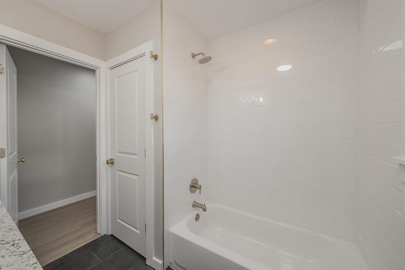100 Crestwood Drive, Fort Worth TX 76107 - Photo 29
