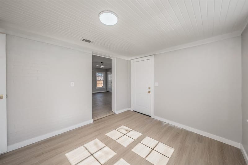 100 Crestwood Drive, Fort Worth TX 76107 - Photo 21