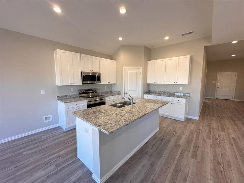 4802 Delano Street, Greenville TX 75401 - Photo 14