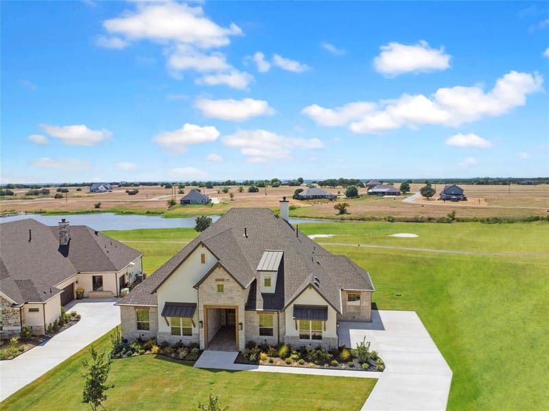 7435 S Aberdeen Drive, Cleburne TX 76033