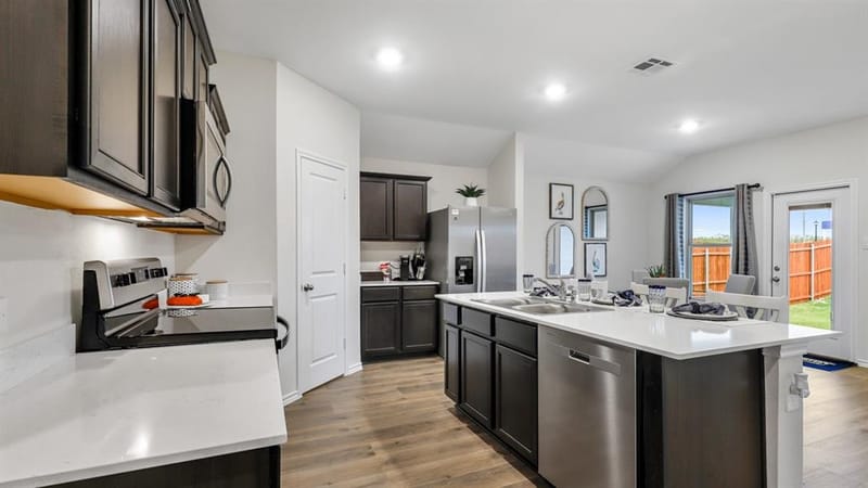 328 Whispering Pine Drive, Royse City TX 75189 - Photo 8