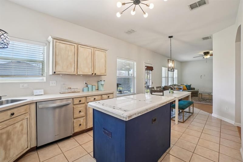 1012 Marlow Lane, Fort Worth TX 76131 - Photo 13