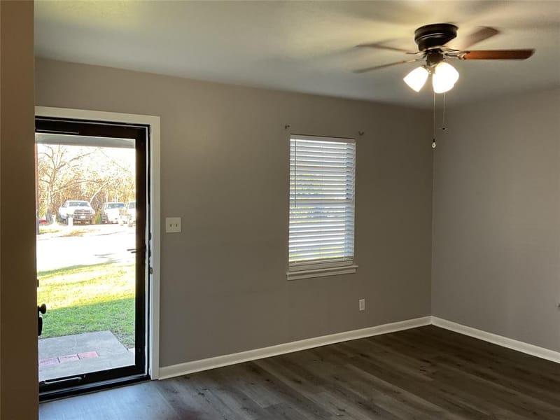 1405 W Ball Street, Weatherford TX 76086 - Photo 7