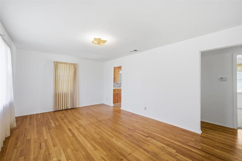 905 Carver Street, Waco TX 76704 - Photo 5