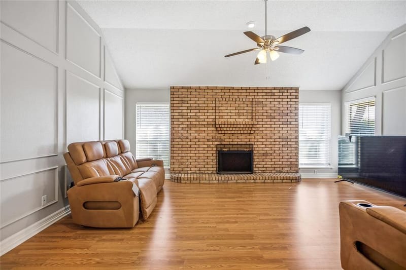 6009 Kenilworth Drive, Arlington TX 76001 - Photo 7