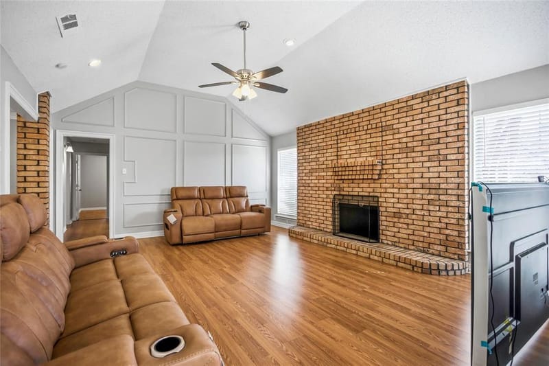6009 Kenilworth Drive, Arlington TX 76001 - Photo 9