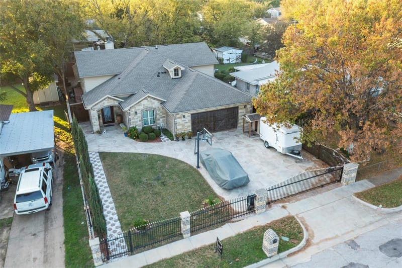 1006 Manning Street, Grand Prairie TX 75051 - Photo 35