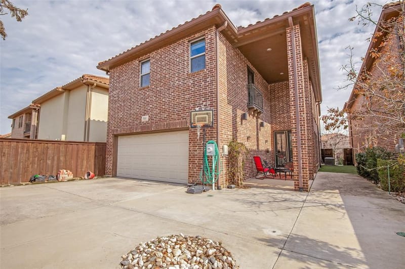 7031 Nueces Drive, Irving TX 75039 - Photo 30