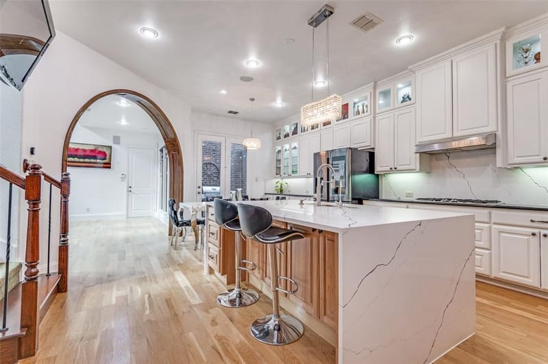 7031 Nueces Drive, Irving TX 75039 - Photo 11