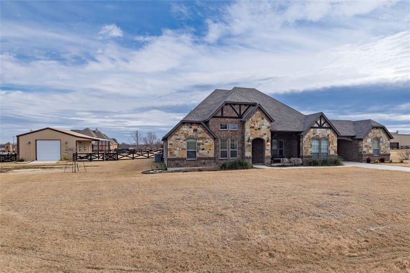 9111 Iron Mountain Trail, Justin TX 76247 - Photo 3