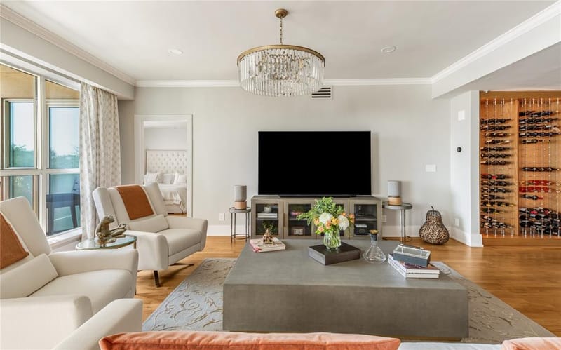 3401 Lee Parkway # 404, Dallas TX 75219 - Photo 8
