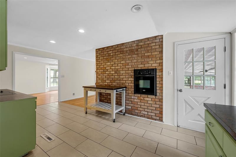 7483 Gholson Road, Waco TX 76705 - Photo 8