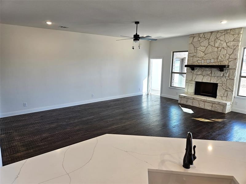 385 Willie's Court, Whitesboro TX 76273 - Photo 9