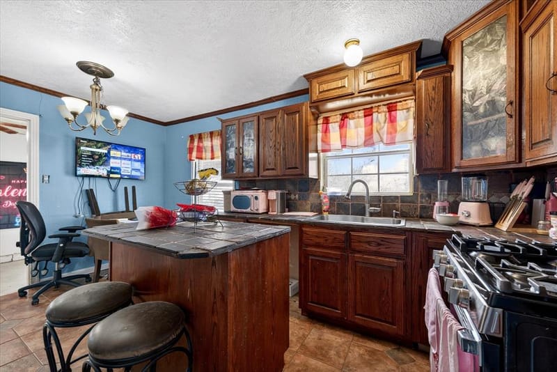 1115 Fisher Street, Bellmead TX 76705 - Photo 12